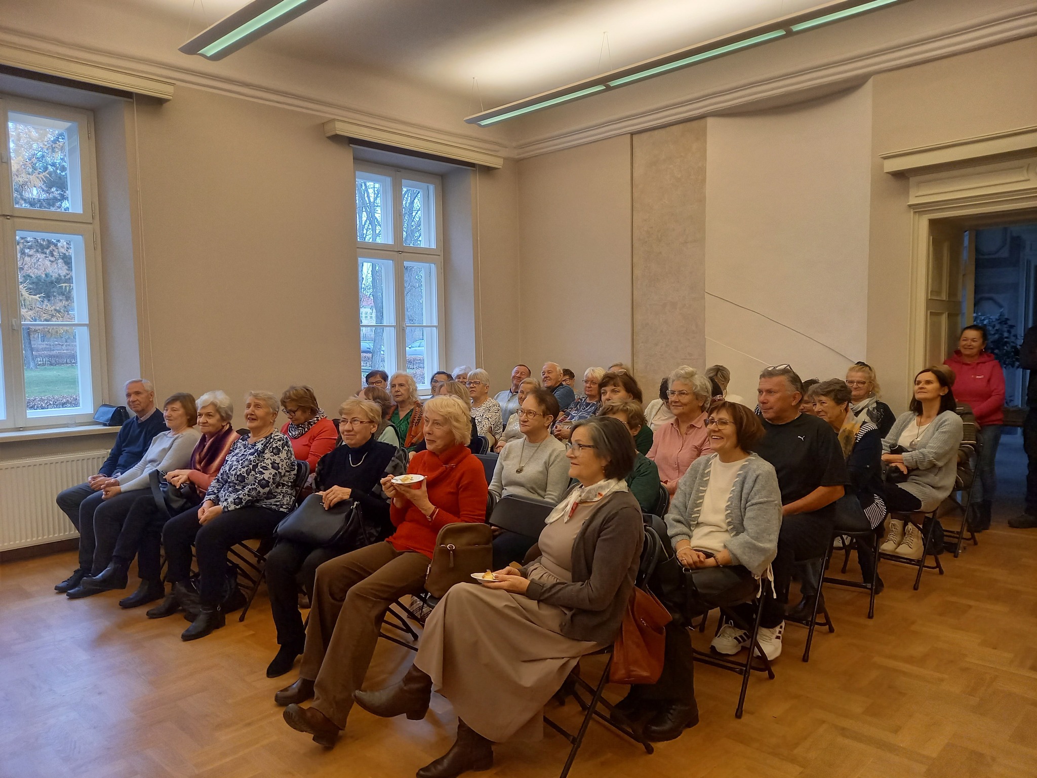 Urząd Marszałkowski w Łodzi zaprosił seniorów na warsztaty z cyberbezpieczeństwa