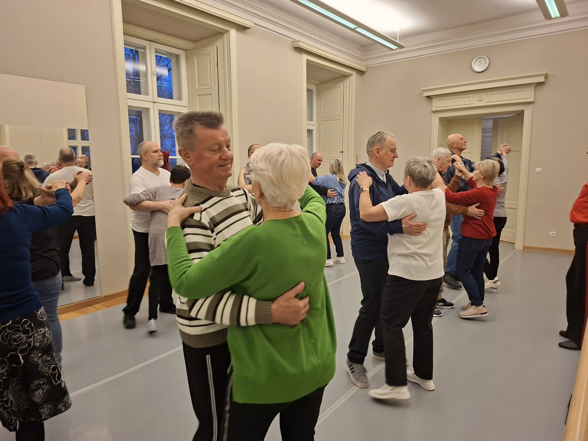 Zajęcia tanecznie w ramach projektu " Poddębicki Senior..."